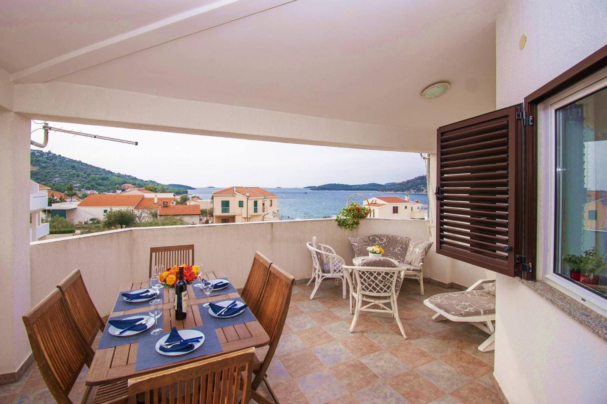 Apartment Meri Razanj With Sea View Luaran gambar