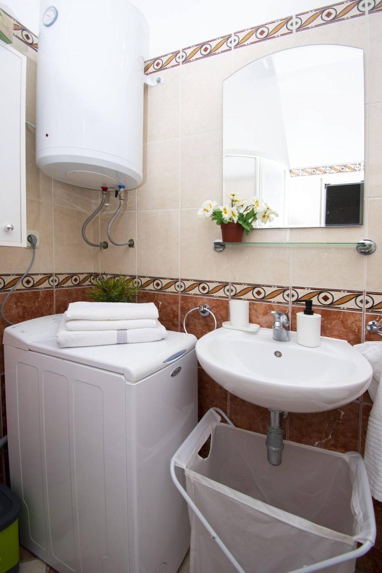 Apartment Meri Razanj With Sea View Luaran gambar