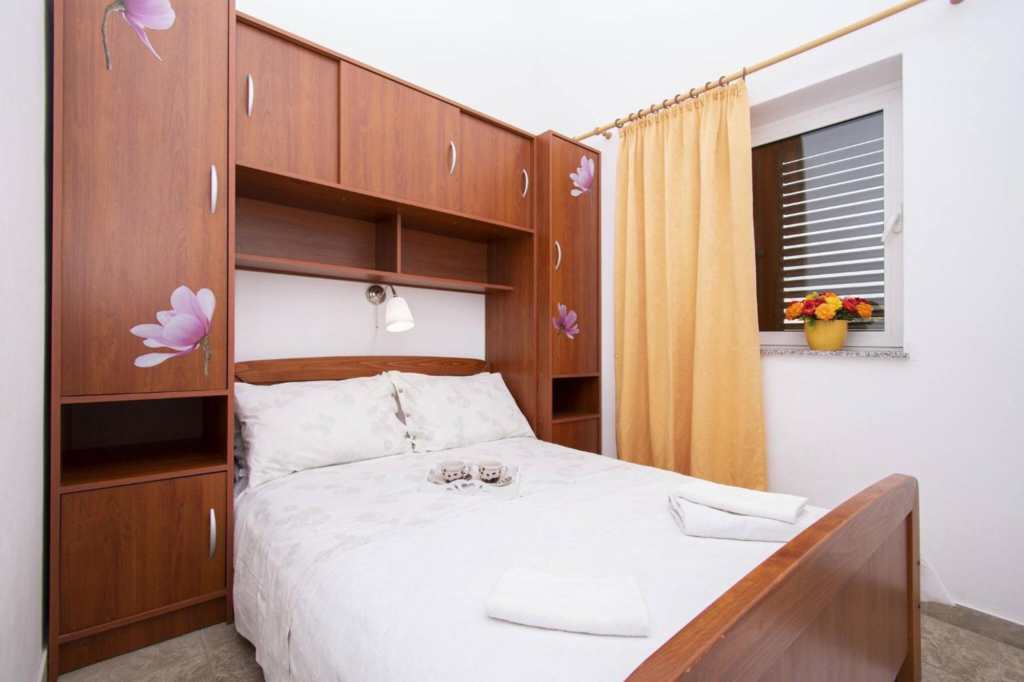 Apartment Meri Razanj With Sea View Luaran gambar
