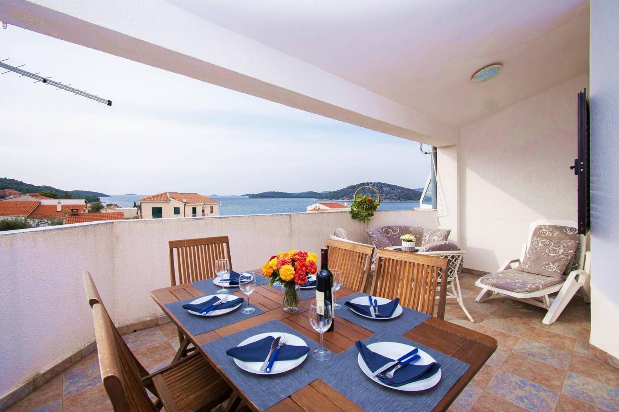 Apartment Meri Razanj With Sea View Luaran gambar